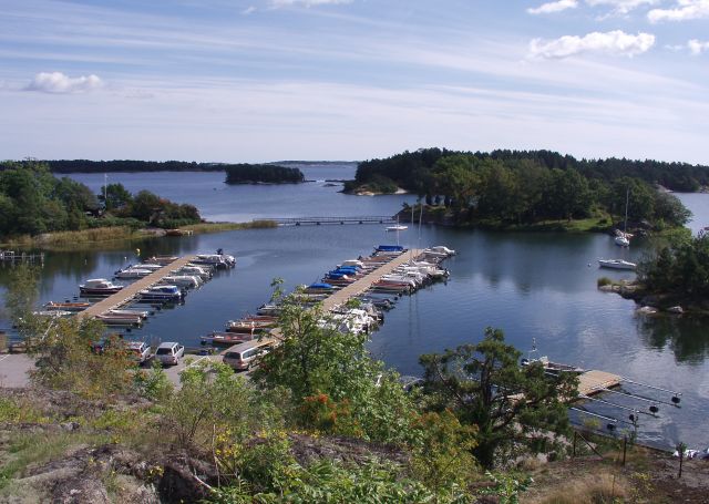 Harbour satamalaituri, Källvik, Ruotsi.jpg