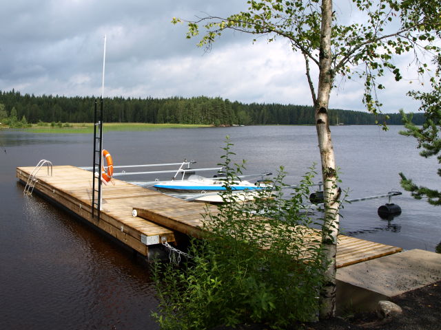 Harbour, Kiesilän Kievari, Suomenniemi.jpg